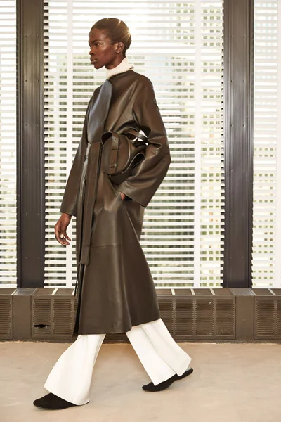 Look 1